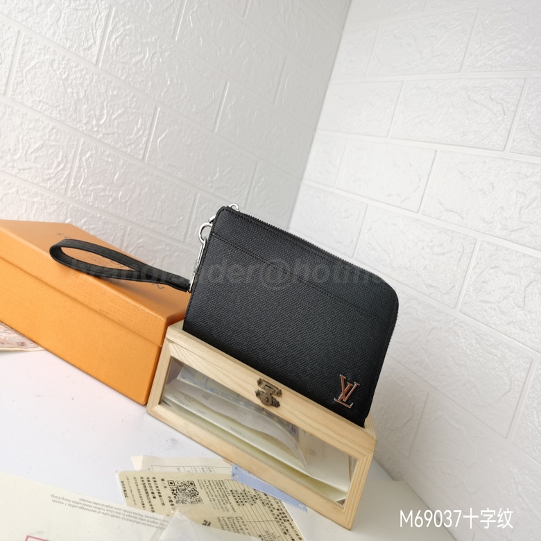 LV Wallets 143